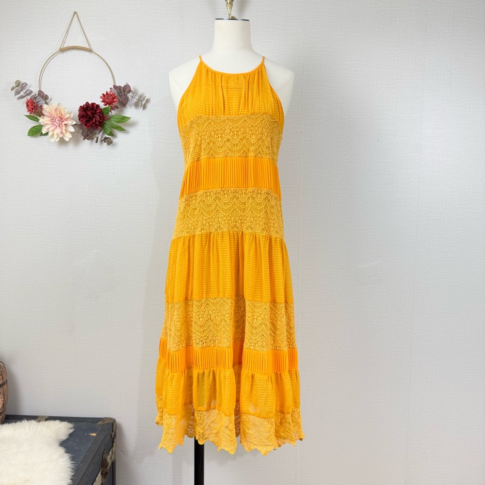 ANTHROPOLOGIE HD Villanelle Lace Women Midi Dress size MP in Mango/Mustard Color